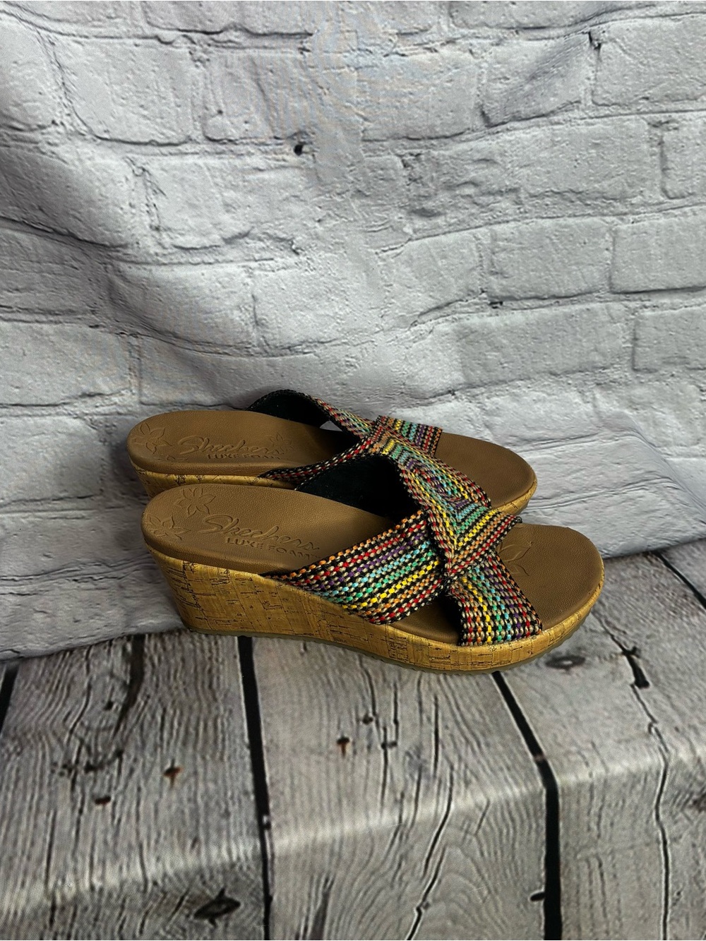 Skechers Beverlee Thick Rainbow Strappy Wedge Sandals Womens Sz 7 Woven Cork EUC
